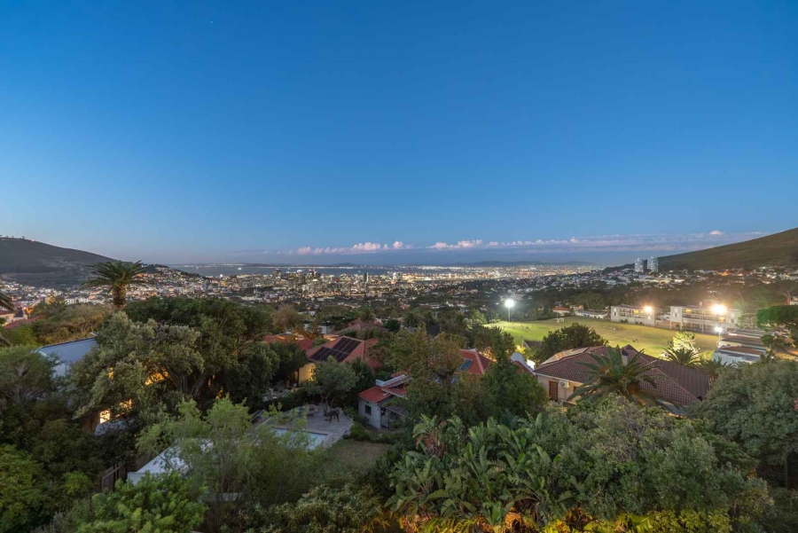 3 Bedroom Property for Sale in Oranjezicht Western Cape
